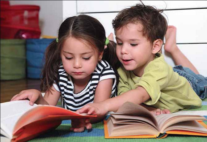 2-kids-reading-books